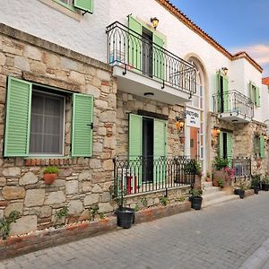 Brothers Cesme Boutique Hotel