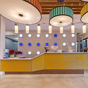 Glo Best Western Kanata Ottawa West